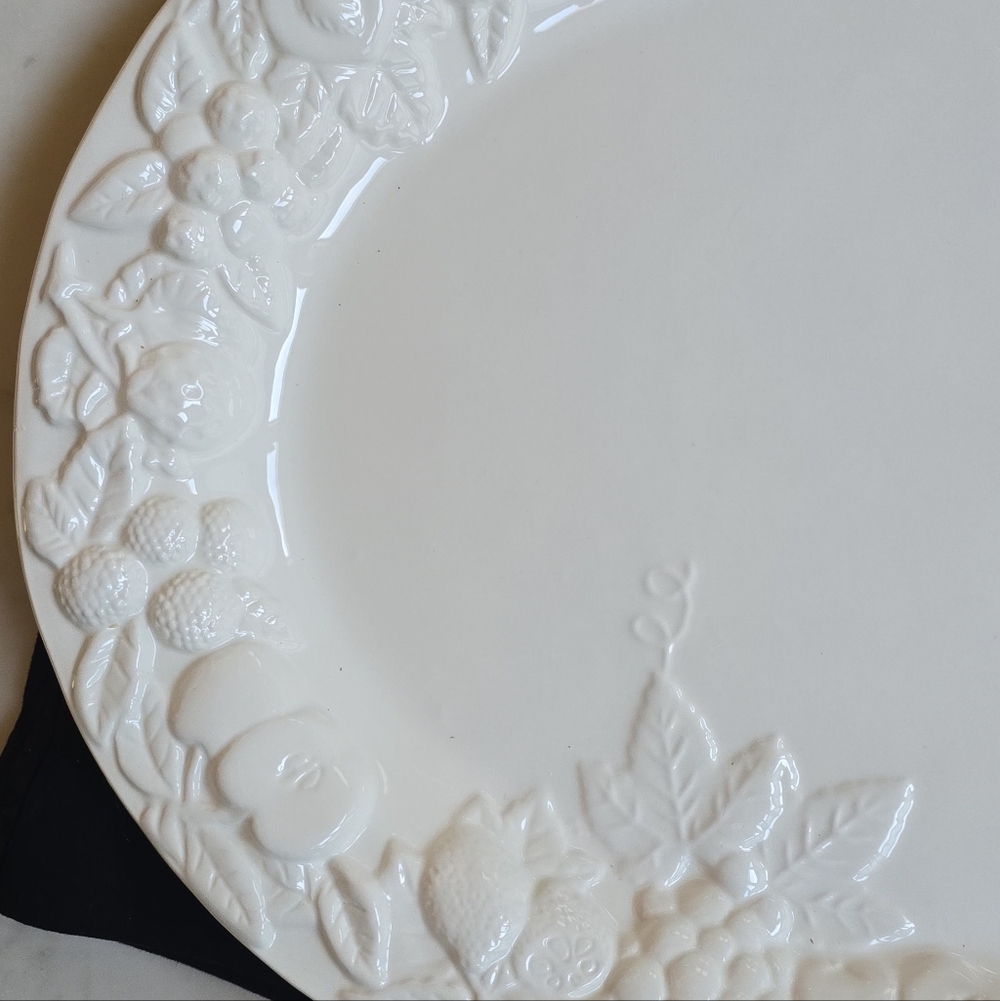 White Holiday Platter - Heavy China - Picture 3 of 8